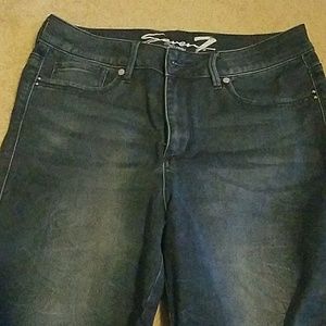 Dark wash jeggings